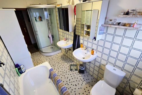 3665927-yWyUvsimDvknjqPeNrgh4yX4-Bilder_12