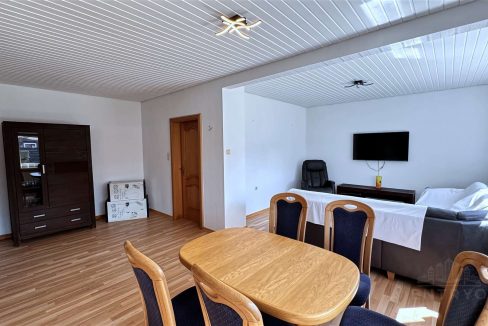 4017613-RSEjnJZK43LcezdyH2eoefiE-Bilderauswahl_9