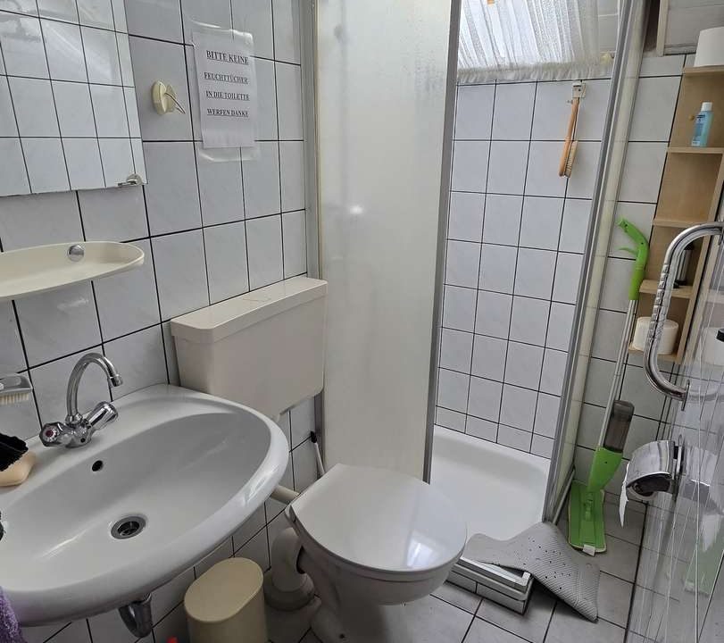 2477789-y128vDJH4JCRGEGg8Lw8yFRu-20241008_140626