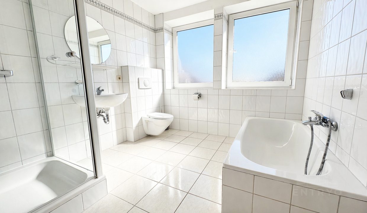 5311812-tApqmcPLCMrV89SBb5ATZLCn-Badezimmer-001-3