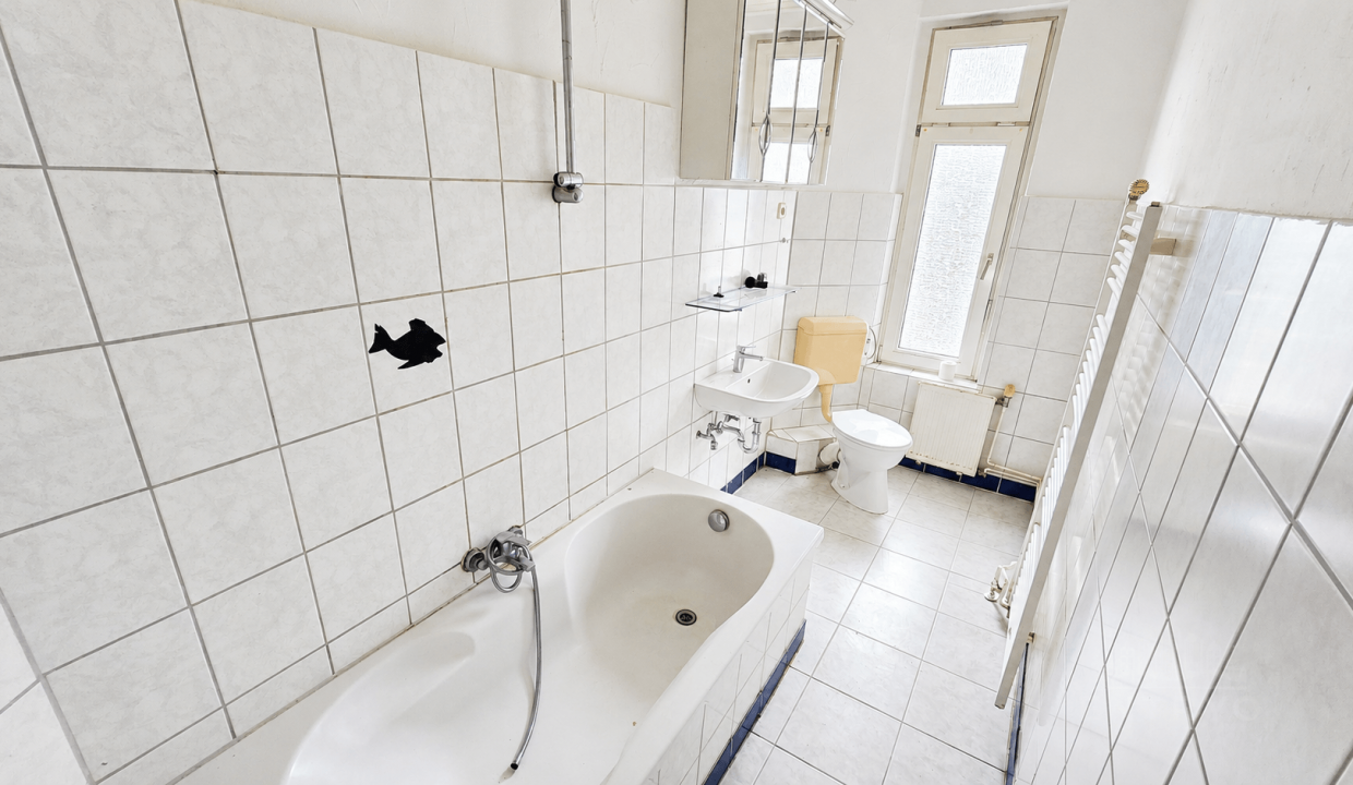 5738357-skrSVqNtvLvGicYesZezdeLM-Badezimmer-2