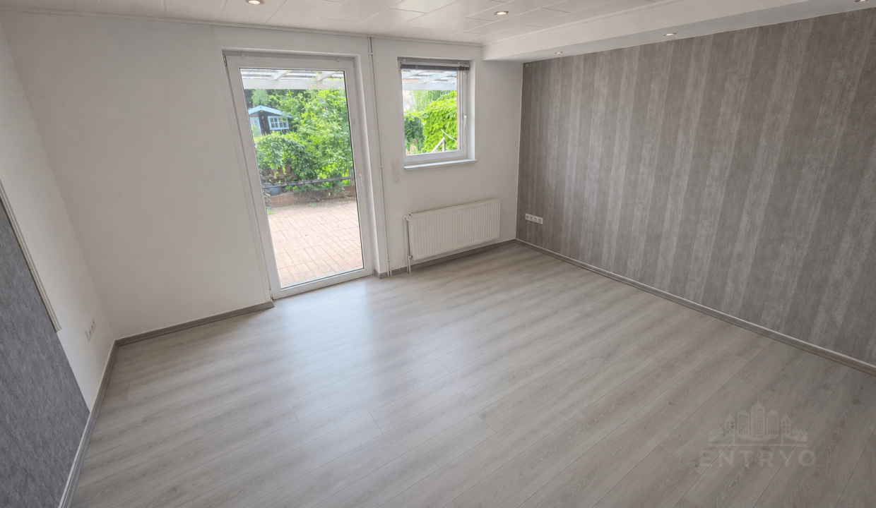 5572228-Wre5H4x3LCWwZ6ZcqJk36oCX-Wohnzimmer-1